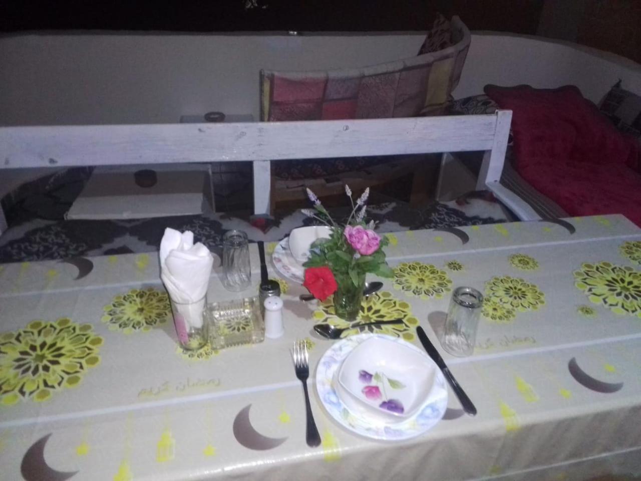 One Love Guesthouse & Restaurant ルクソール エクステリア 写真